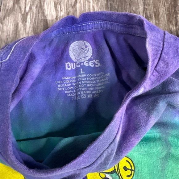 Buc-ees Large Tie Dye Mardi Gras Shirt Peace Love Mardi Gras Purple Yellow Green - Picture 4 of 7